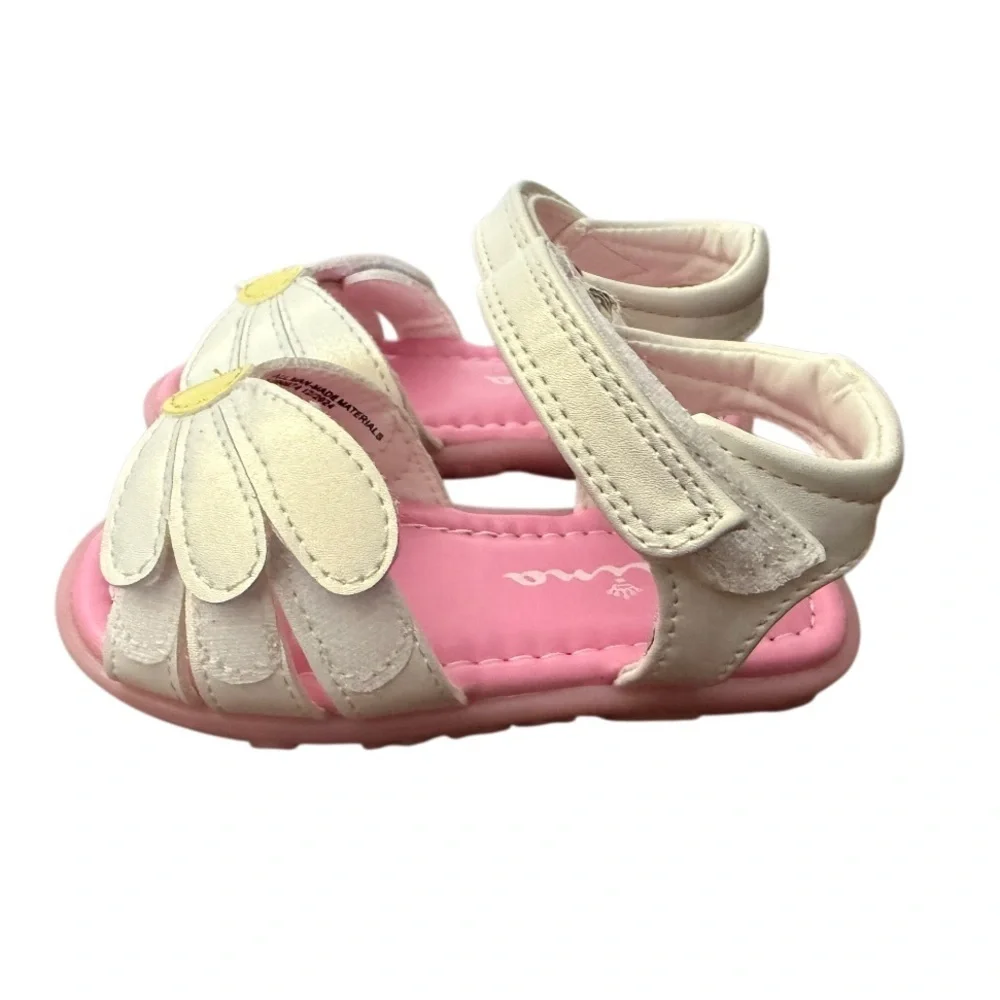 Nina Girls Cristle White Pearlized Sandals NWOT Size 6M
